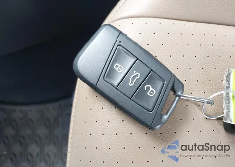 2019 Volkswagen Jetta 1.4T Sel z USA, uszkodzony, nr VIN 3VWE57BU8KM115524